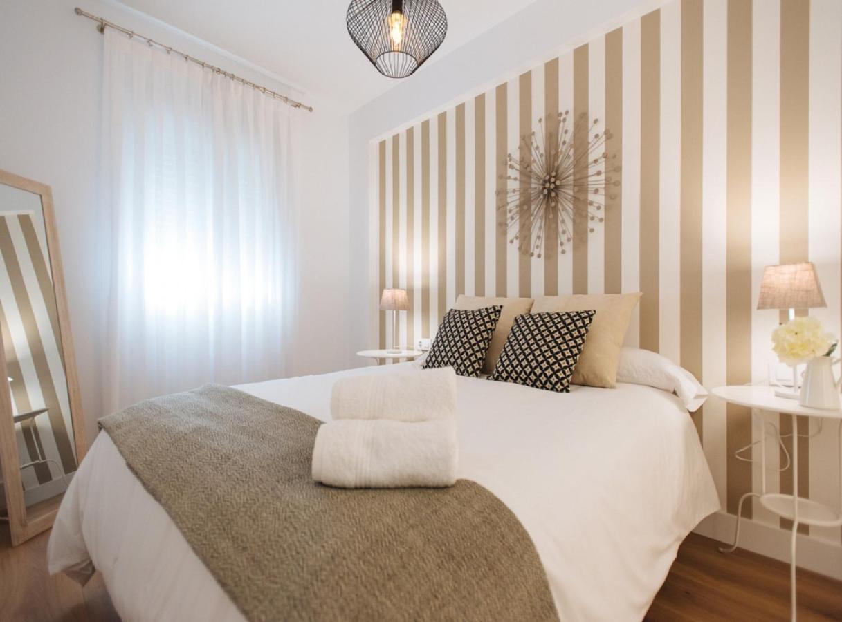Azahares Suite Apartment Sevilla Bagian luar foto