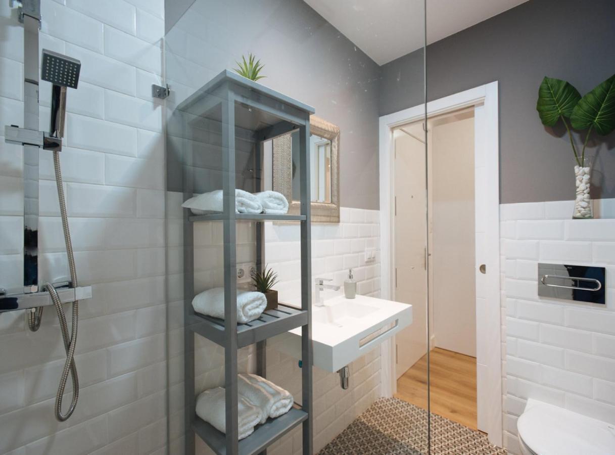 Azahares Suite Apartment Sevilla Bagian luar foto
