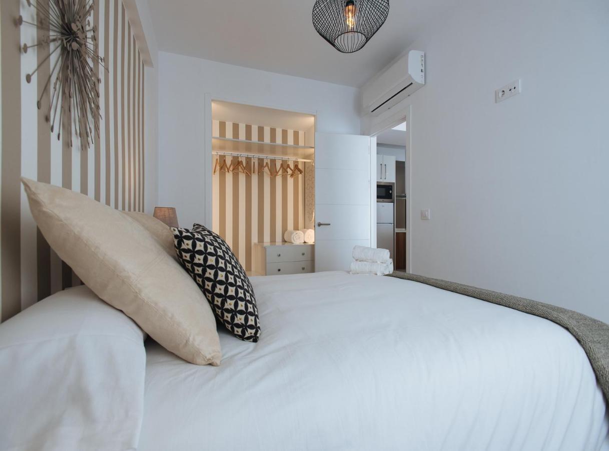 Azahares Suite Apartment Sevilla Bagian luar foto