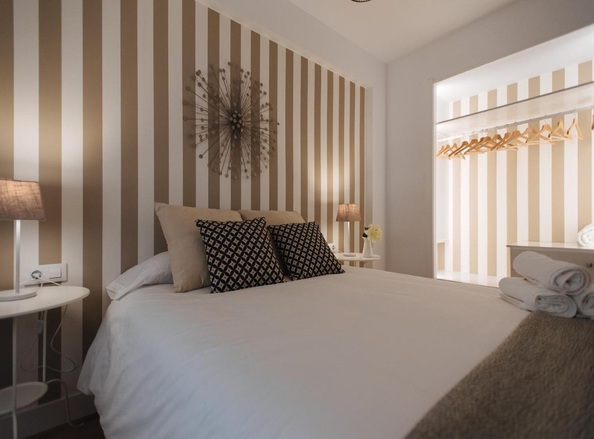Azahares Suite Apartment Sevilla Bagian luar foto