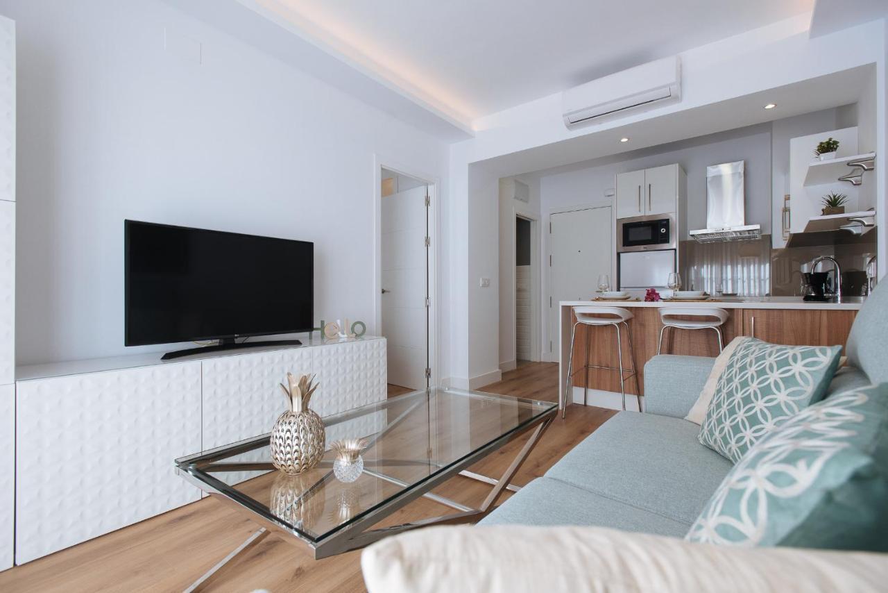 Azahares Suite Apartment Sevilla Bagian luar foto
