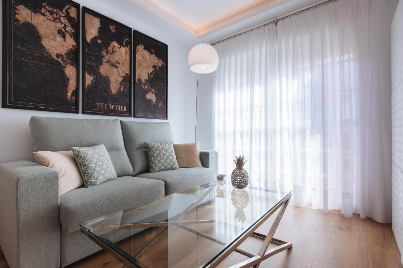 Azahares Suite Apartment Sevilla Bagian luar foto