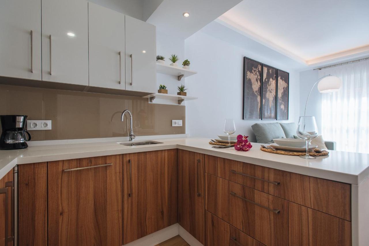 Azahares Suite Apartment Sevilla Bagian luar foto